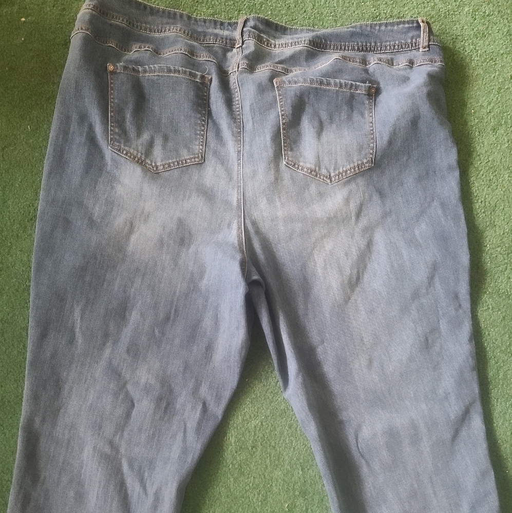 Jeans - Picture 4 of 4